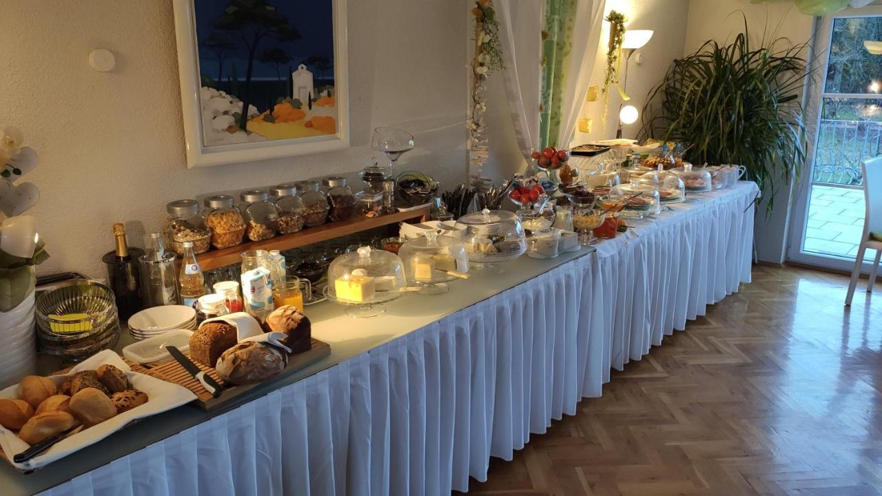 Haus Marija M Hotel บาเดนไวเลอร์ ภายนอก รูปภาพ